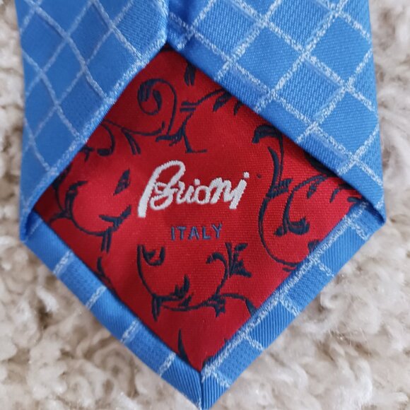 NWOT Brioni Mens Silk Necktie Made in Italy Blue Silver Diamond Pattern 3.5X58" - Picture 3 of 6